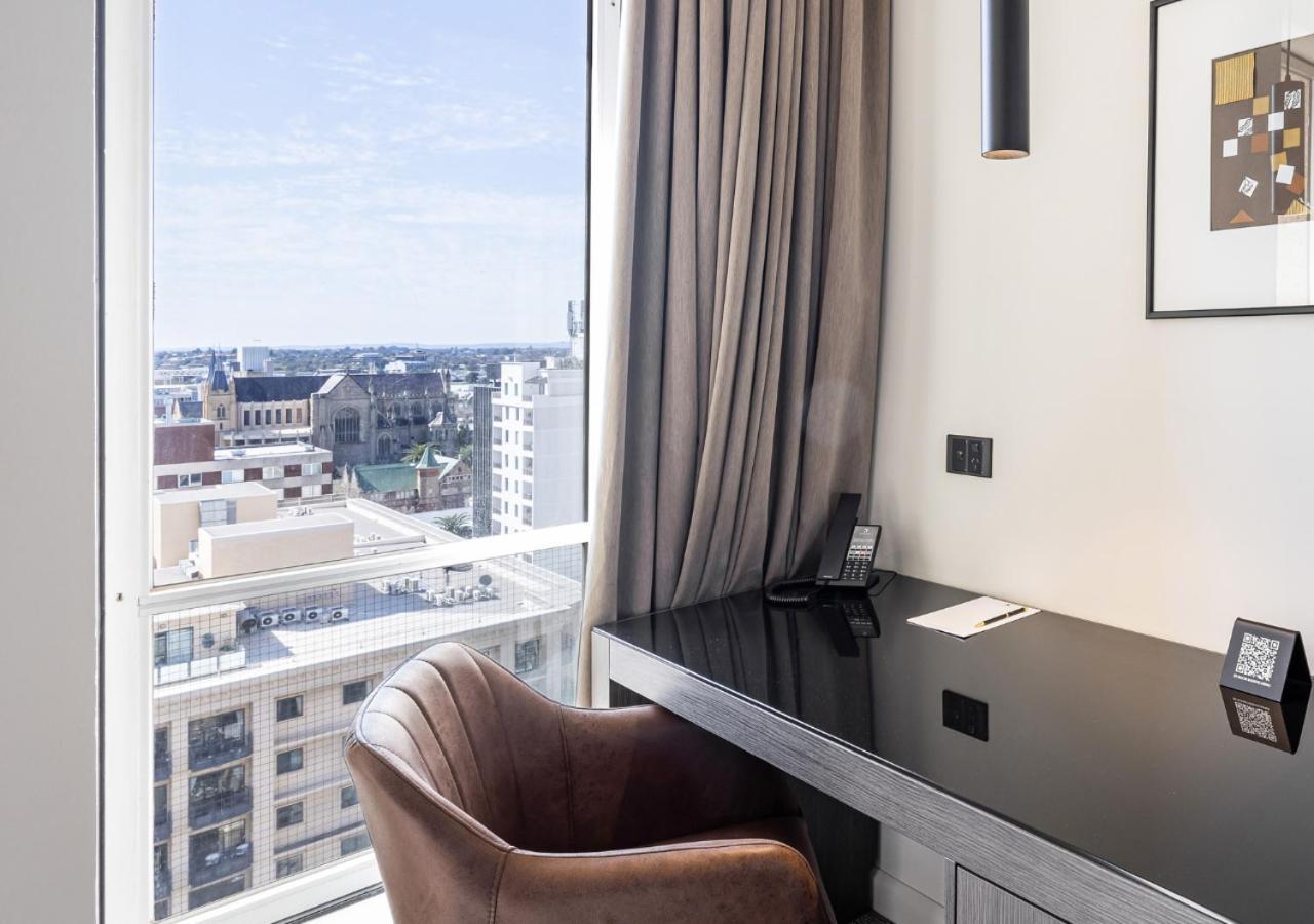 Duxton Hotel Perth Ngoại thất bức ảnh A room at the hotel