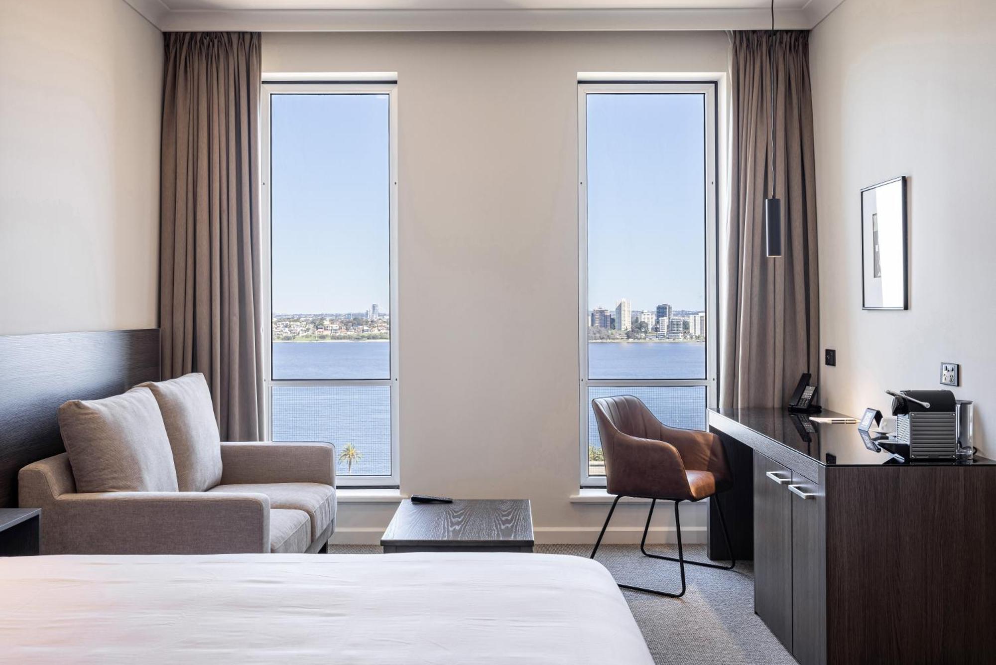 Duxton Hotel Perth Ngoại thất bức ảnh A room at the hotel